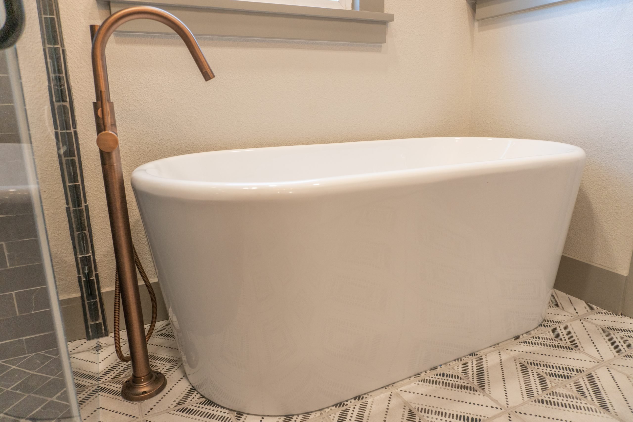 Custom Free Standing Tub